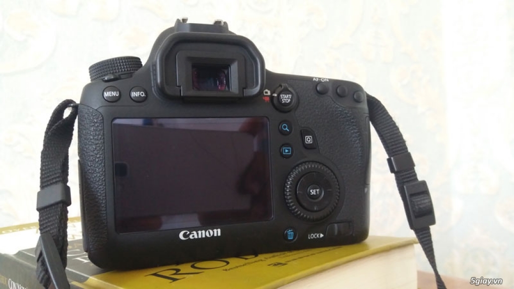 Body máy ảnh Canon 6D Full Frame - 2