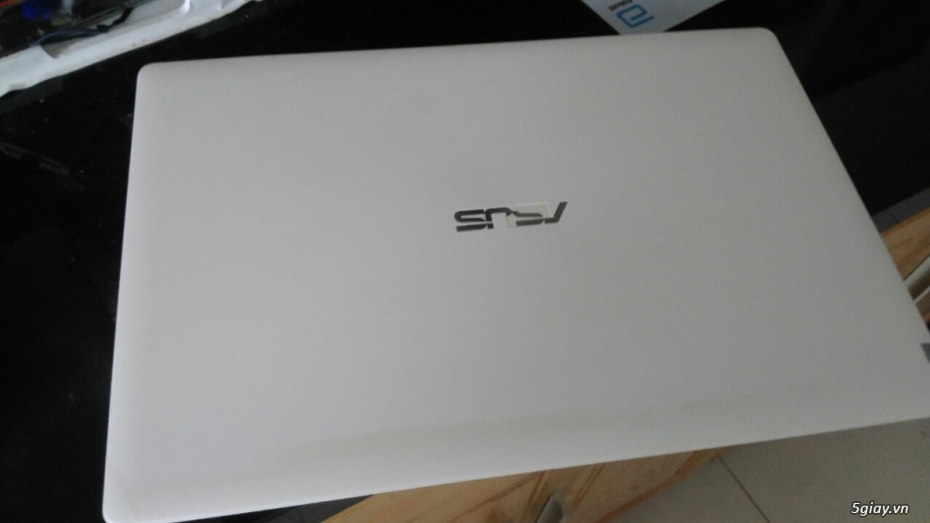 Laptop Asus 4cpu th3 3540 320gb 1h30 intel HD cực ngon usb3.0 hdmi ful - 3