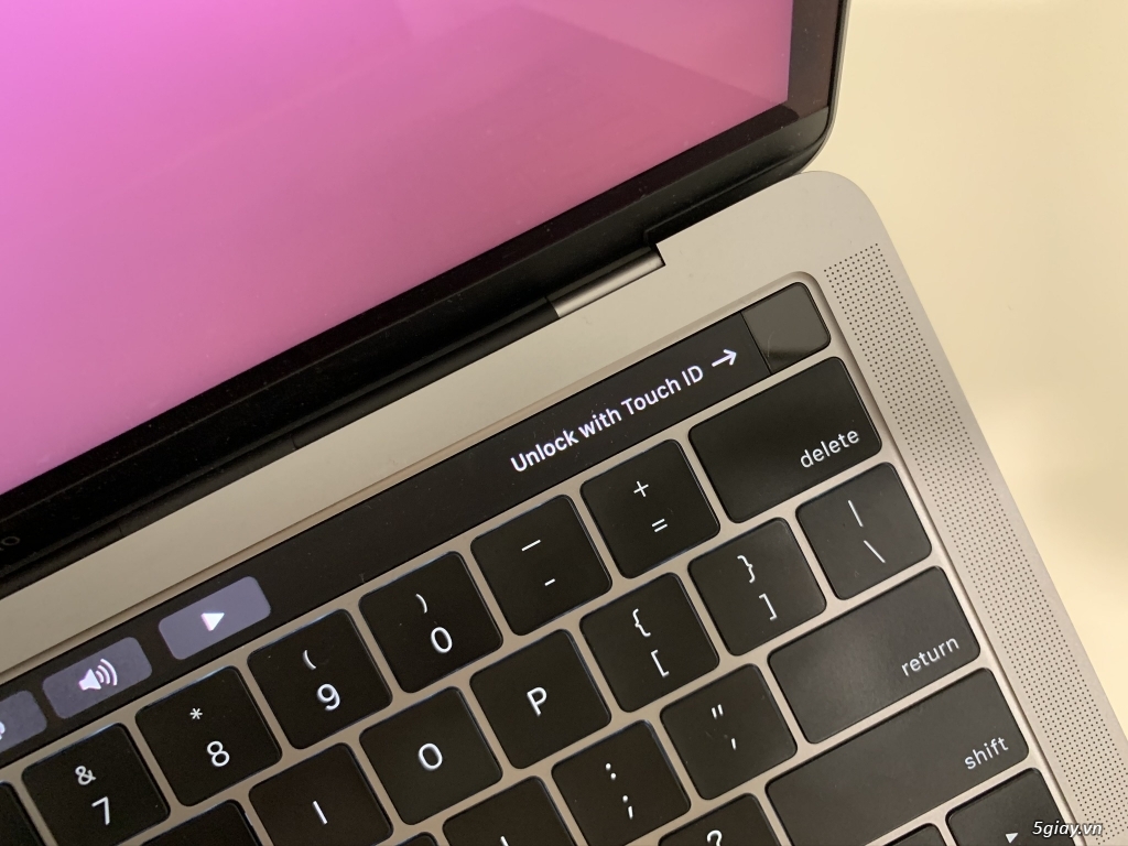 Macbook pro 13” , 2019 , chính hãng VN - 2