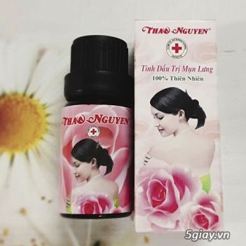 Tinh dầu trị mụn cho mặt và lưng