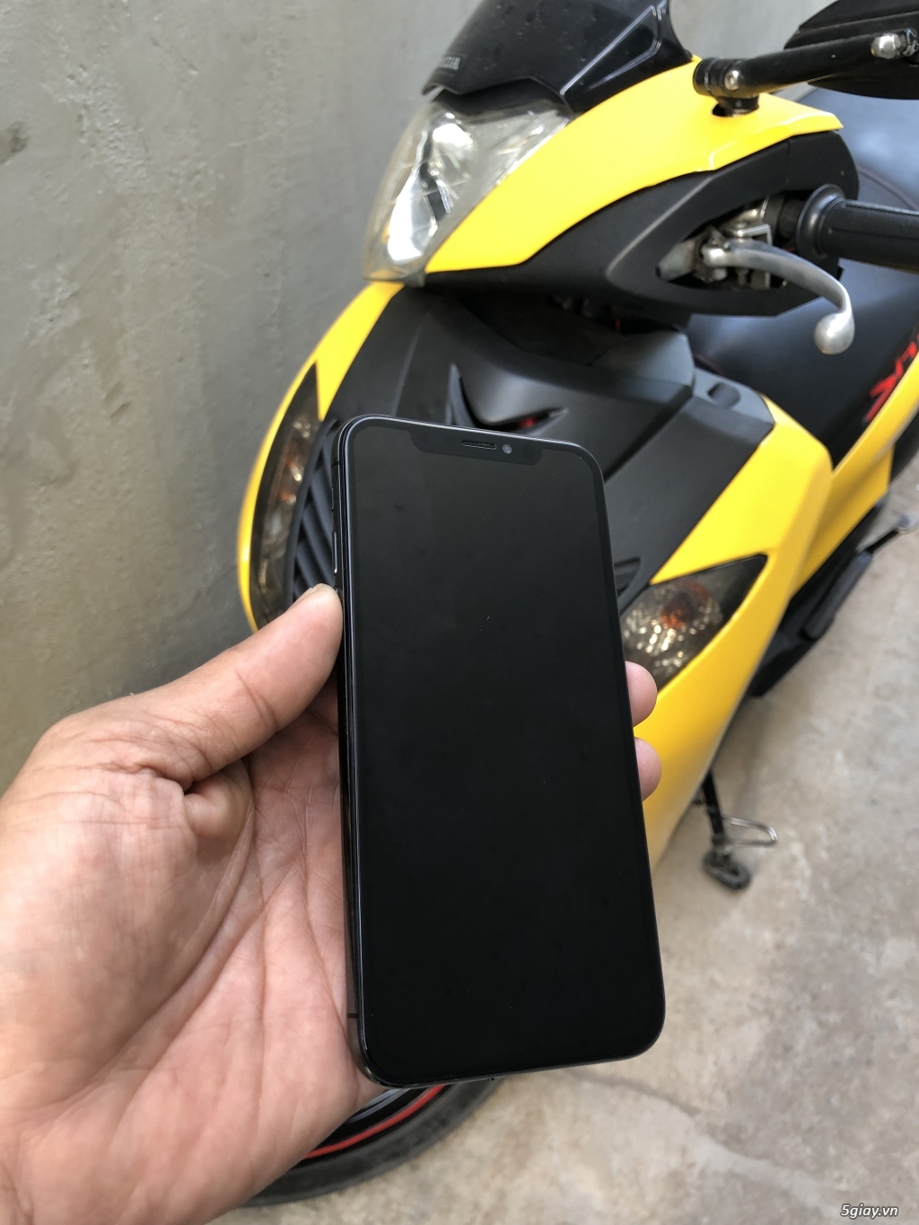 Kẹt tiền cần bán cây iPhone X 64GB Quốc tế ko face ID giá rẽ - 5