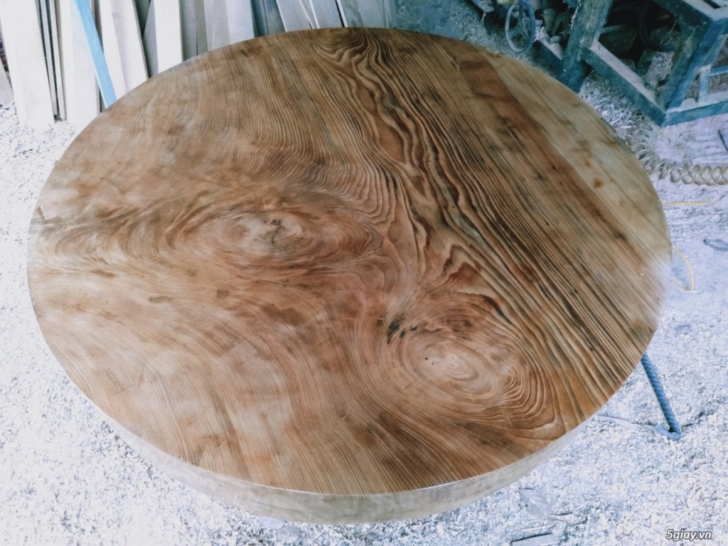 Mặt bàn tròn gỗ du sam núi đá vôi