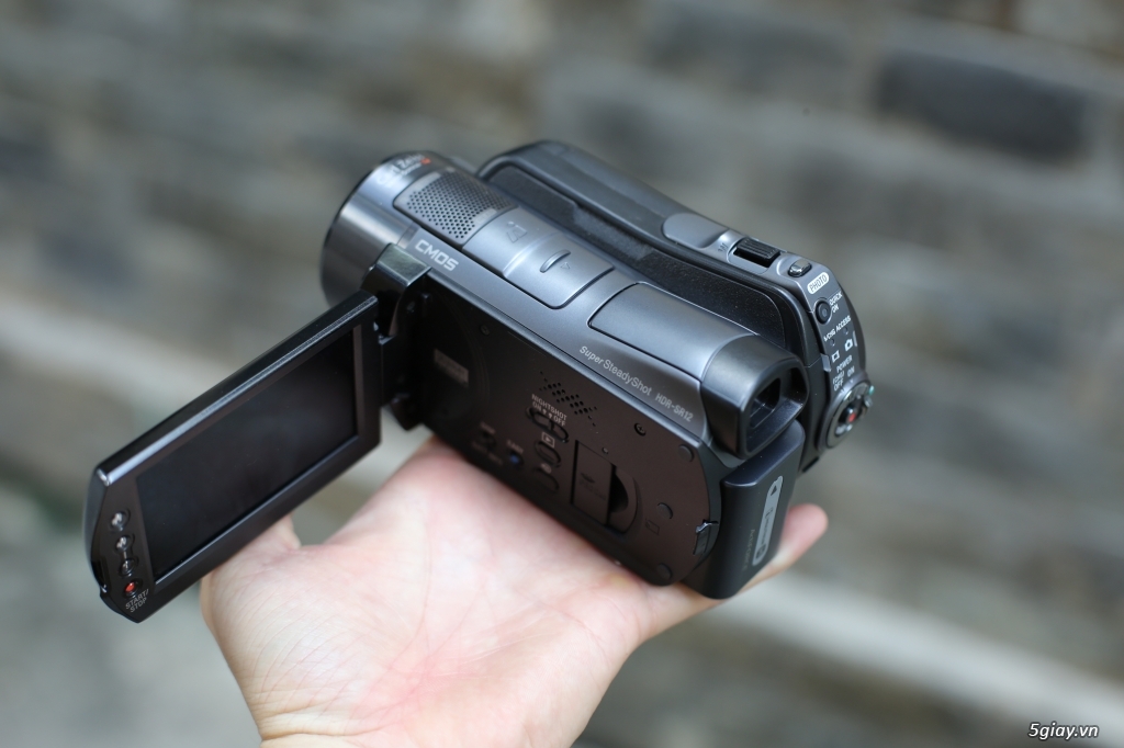 ➡ Về ít máy quay Handycam nội địa Nhật: Có quay 4k, tích hợp máy chiếu - 4