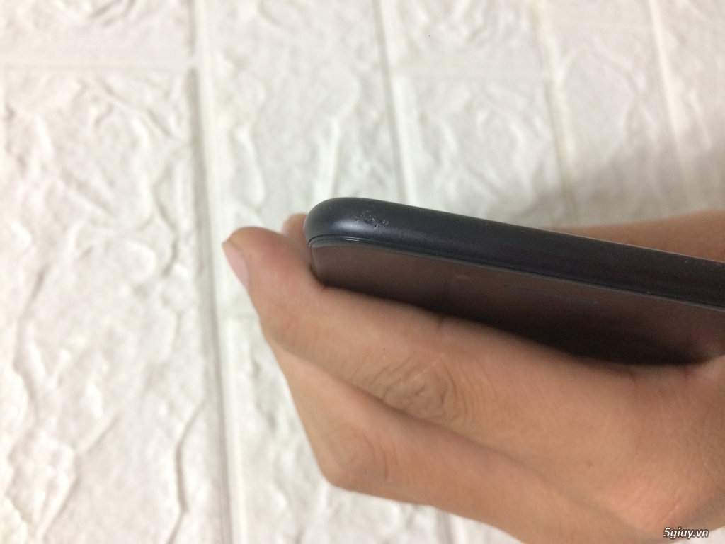Cần bán 7 plus zin đẹp keng