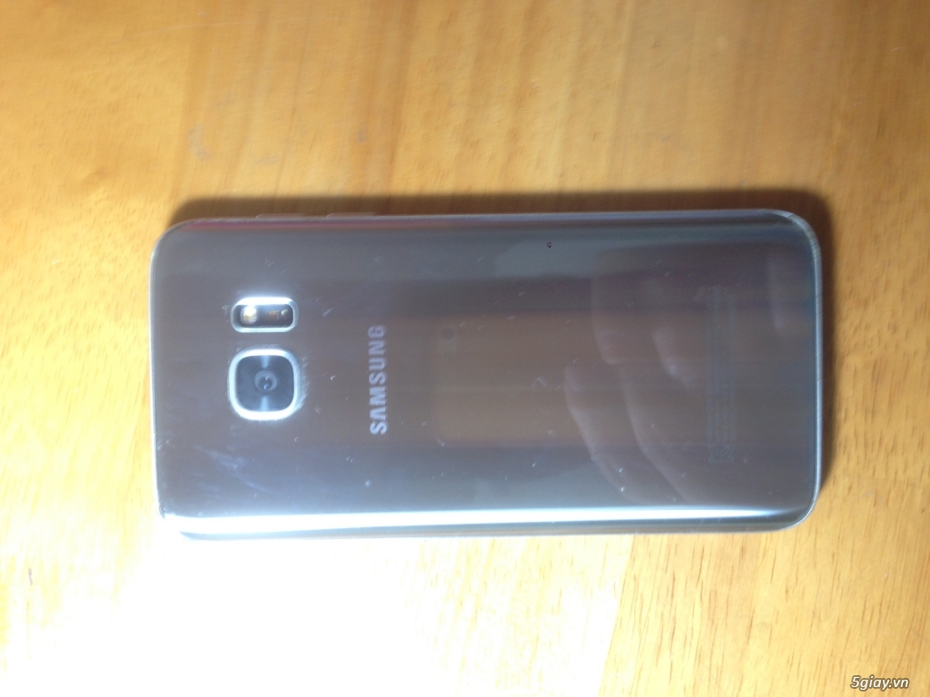 Samsung Galaxy S7 màu bạc 64GB - 2