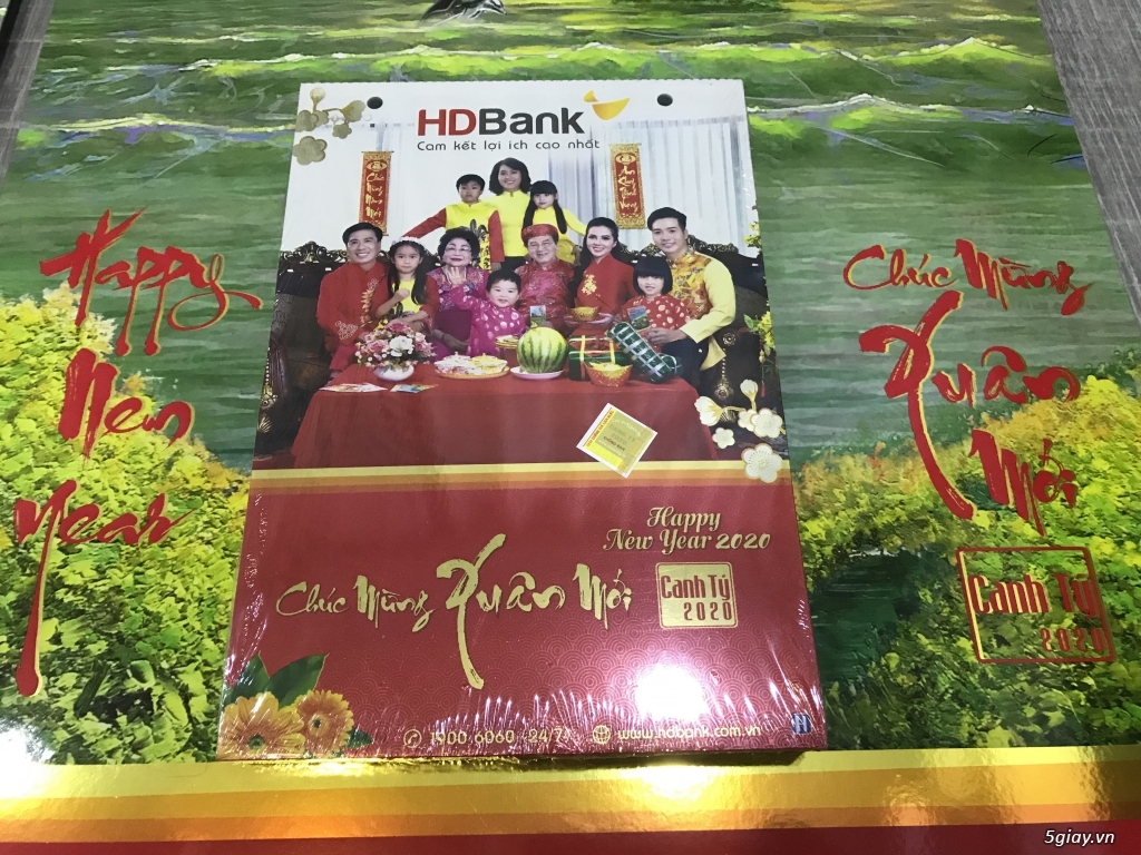 Lên sàn lịch lốc HD Bank 2020 tặng kèm đồng hồ treo tường & 4 Voucher sản phẩm ET 23h00 27/12/19 - 1