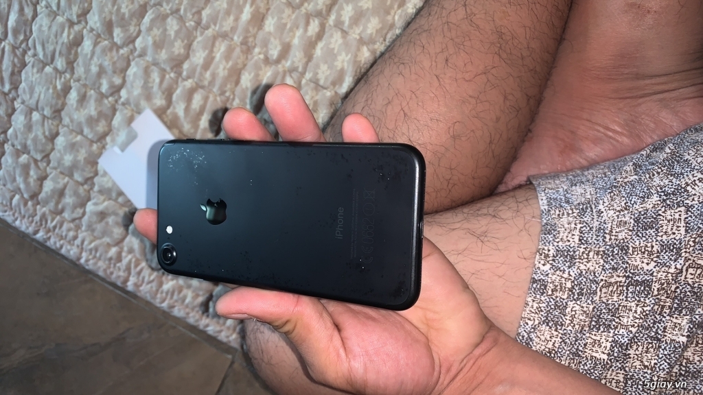 iPhone 7 like new - 1