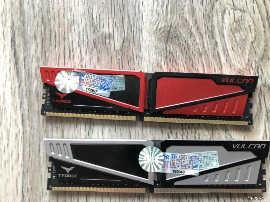 Cần bán combo Main ASRock H110 + CPU 3930 SK1151 + Ram DDR4 4G Vulcan - 8