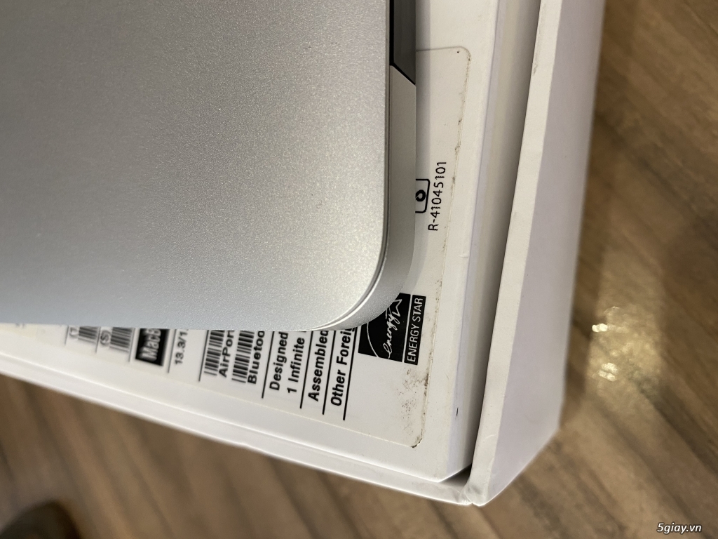 Cần bán gấp Macbook Air 13 inch, 2017 (128gb) trong ngày - 2