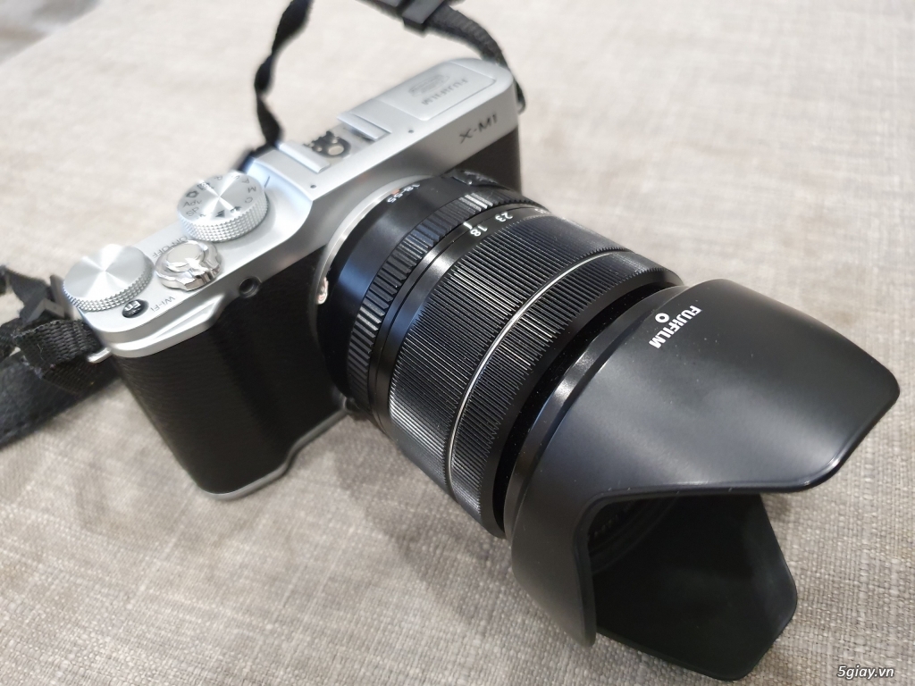Combo Fujifilm X-M1 + 18-55mm F2.8-4 - 4