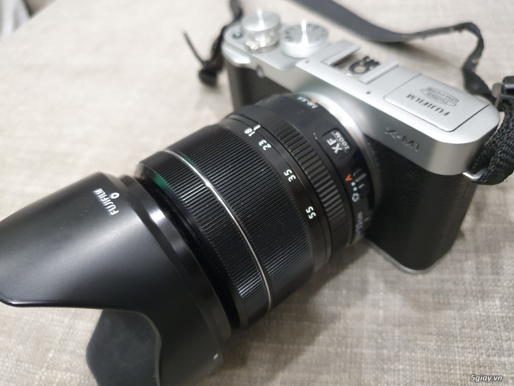 Combo Fujifilm X-M1 + 18-55mm F2.8-4 - 2