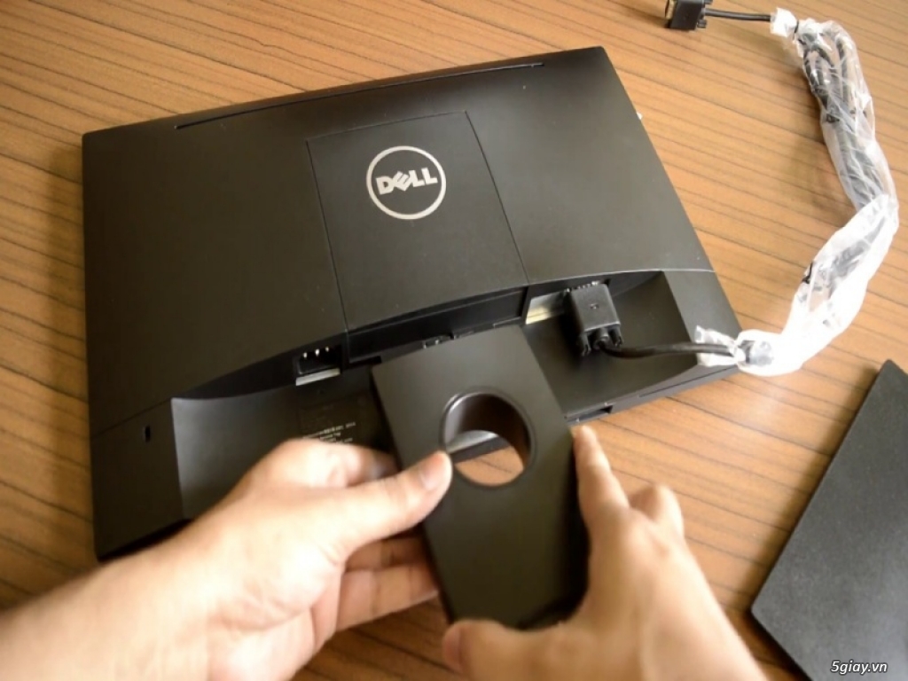 Màn hình vi tính Dell 18.5 inch trả góp Tết 2020 - 1