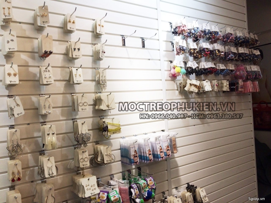 Móc treo ốp lưng - 1