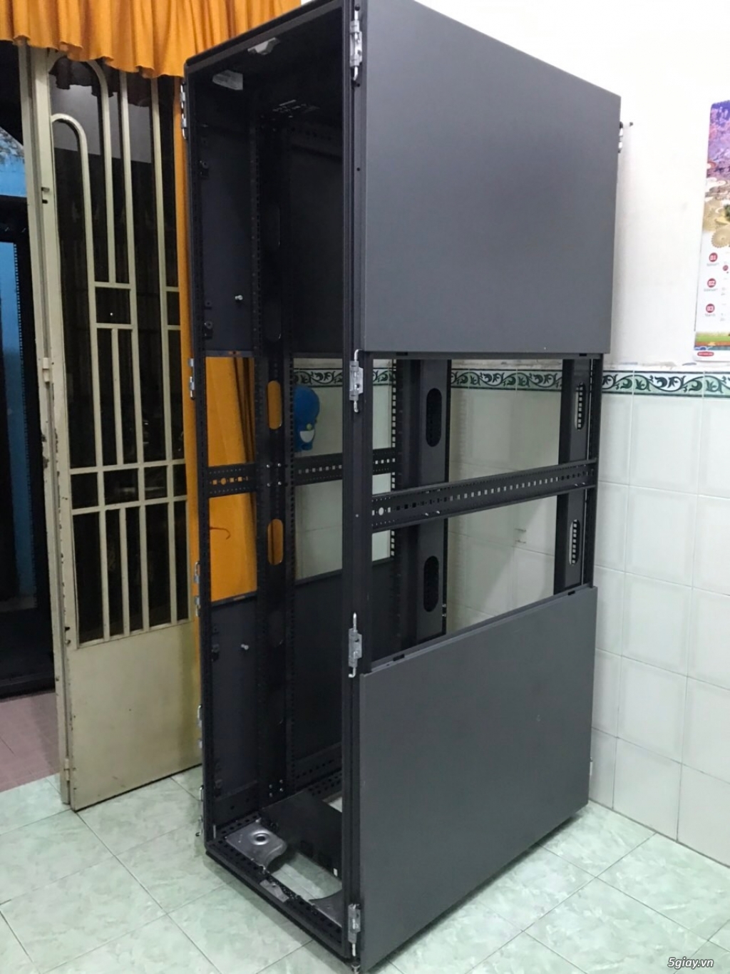 Thanh lý 02 tủ rack - 1