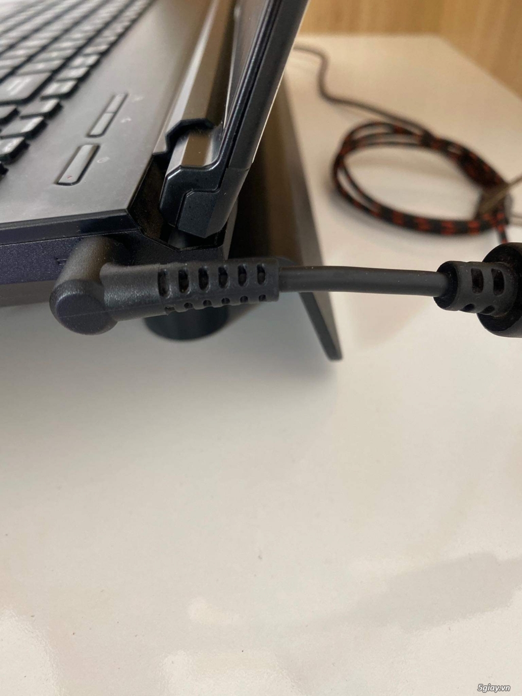 Cần bán : Laptop MSI GL62 7RD - 2