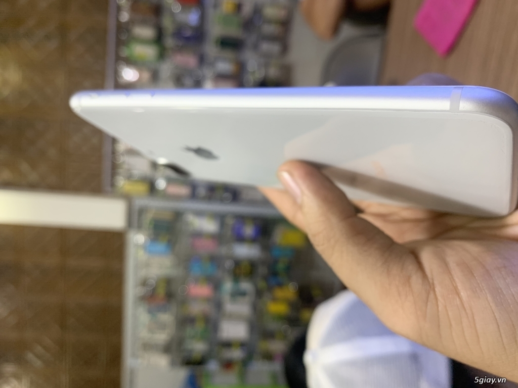 Iphone 8 Plus 64Gb trắng - 1