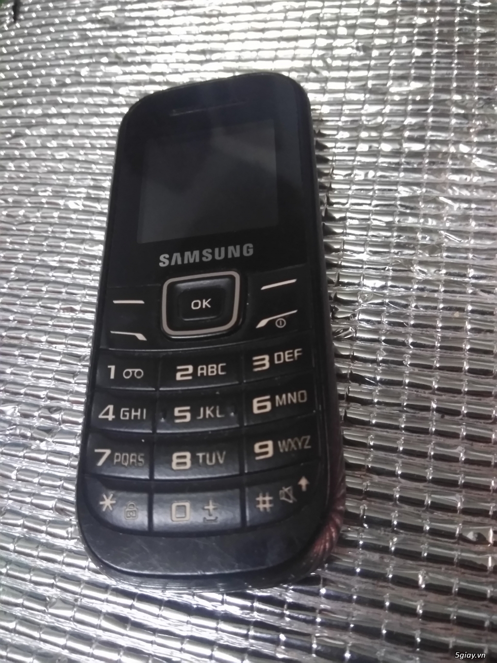 Samsung cùi chuối chống cháy còn nguyên seal nhé.E 23h00 10/01/2020
