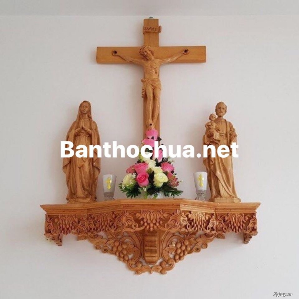 Mẫu bàn thờ công giáo, bàn thờ chúa bằng gỗ đơn giản, đẹp - 5