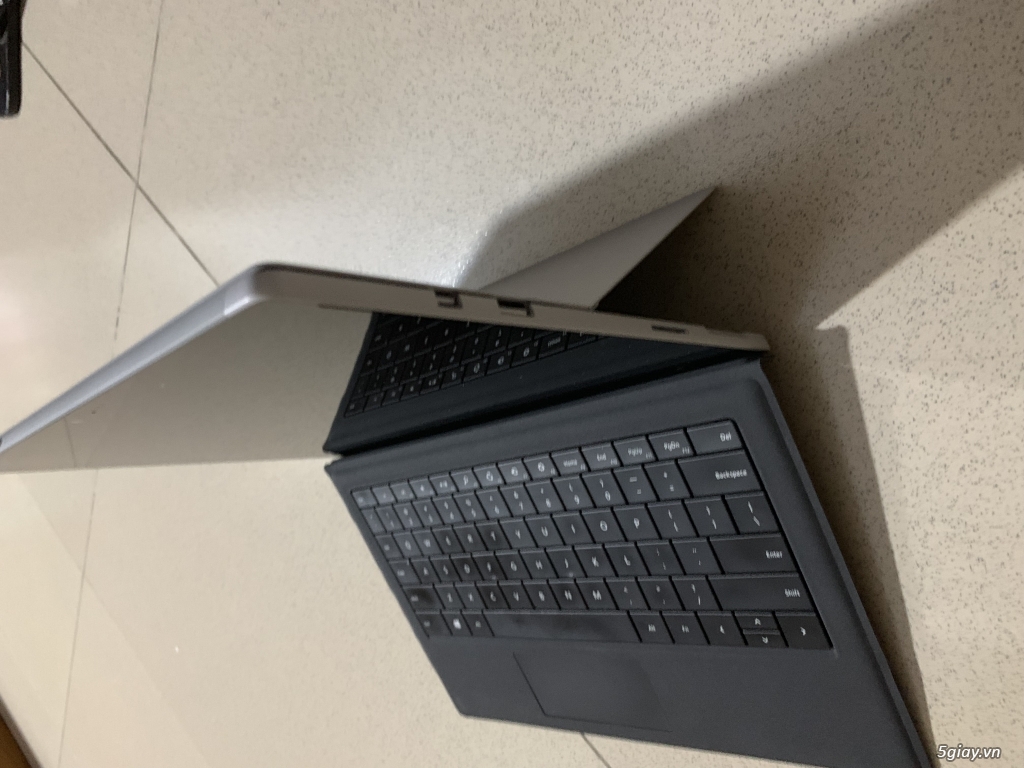 Bán Surface Pro 5 mới 99% i5/8Gb/256Gb SSD - 1