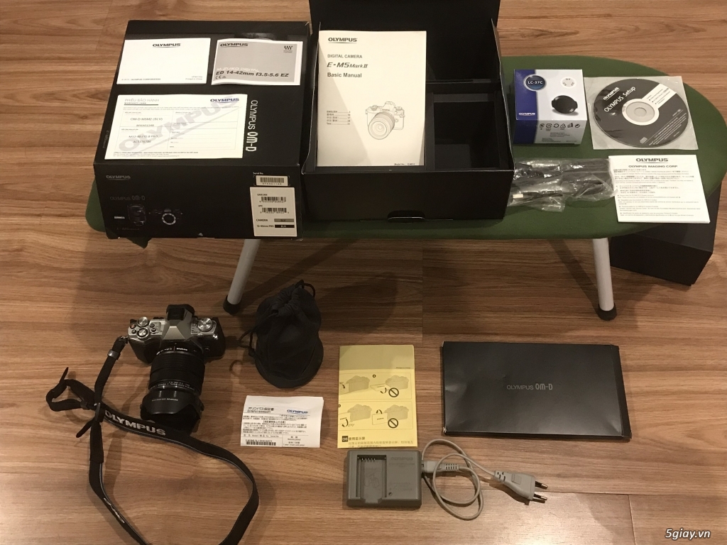 Olympus OM-D E-Mark2 2lens+2battery full set - 3
