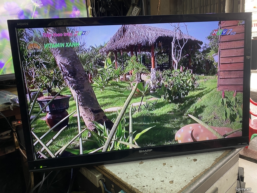 Bán tivi Sharp 32inch Led viền mỏng đẹp - 2