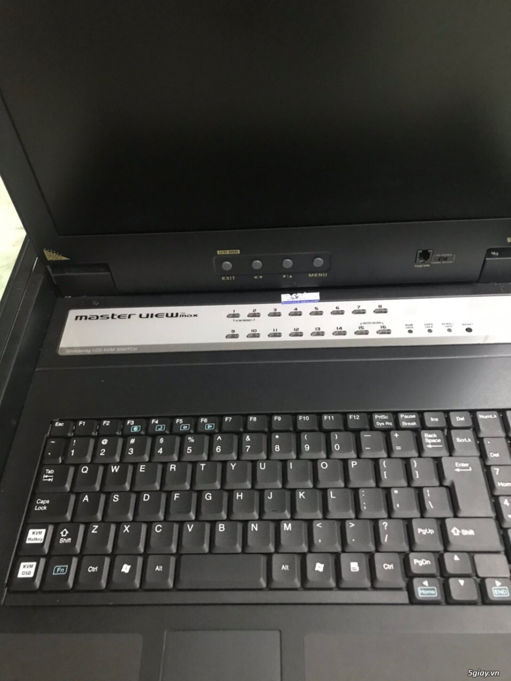 Patch panel , tủ rack, màn hình - 3