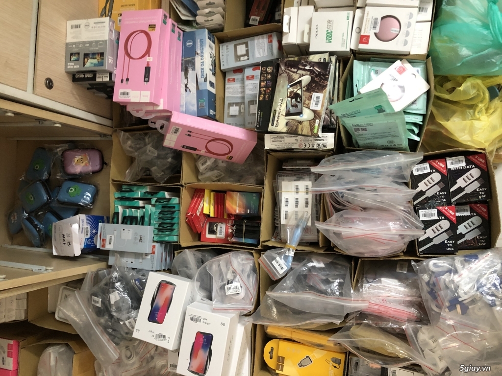 Kho phụ kiện điện thoại - 4