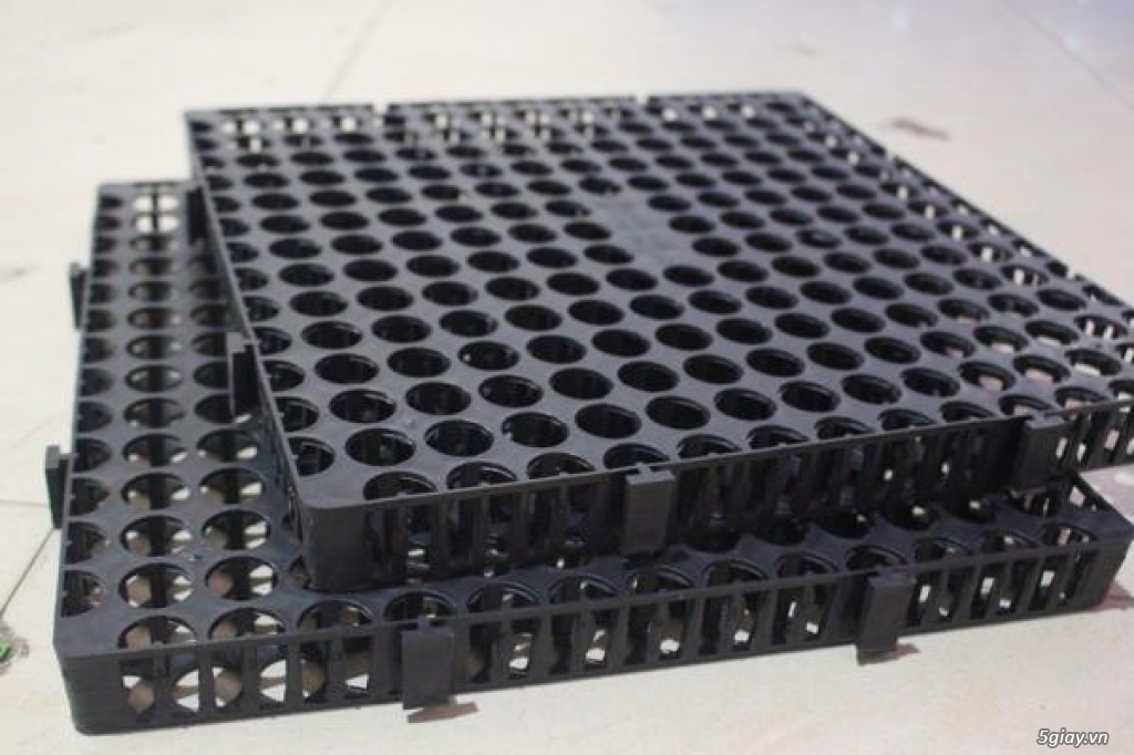 Tấm thoát nước- Vỉ thoát nước sân vườn, vườn trên mái