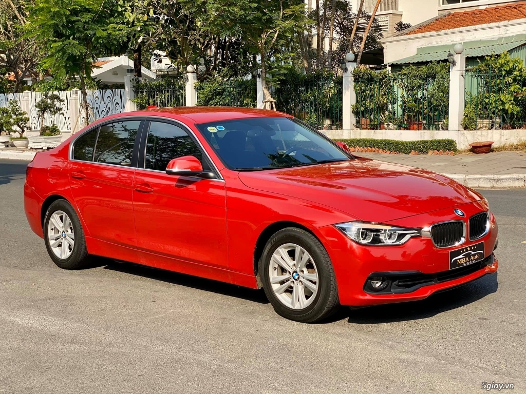 BMW 320i model mới 2016 đỏ rực rở - 4