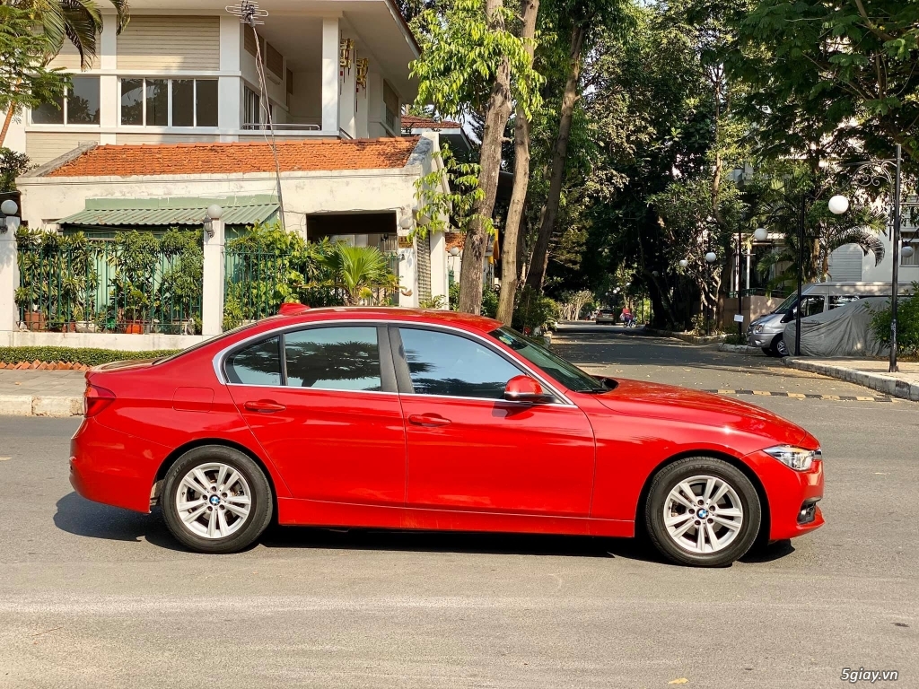 BMW 320i model mới 2016 đỏ rực rở - 3