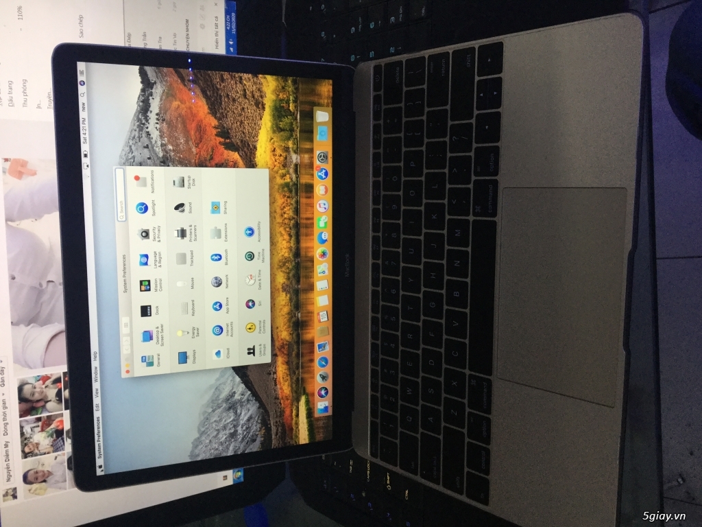 Máy tính macbook 12” gold móp nhẹ