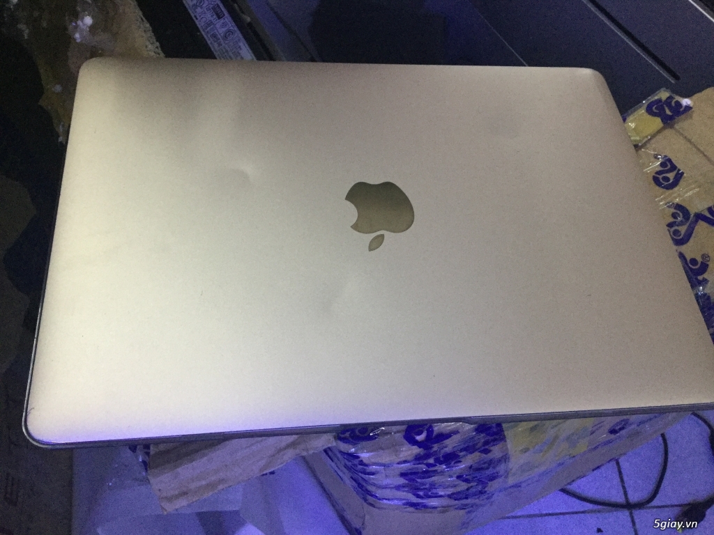 Máy tính macbook 12” gold móp nhẹ - 1