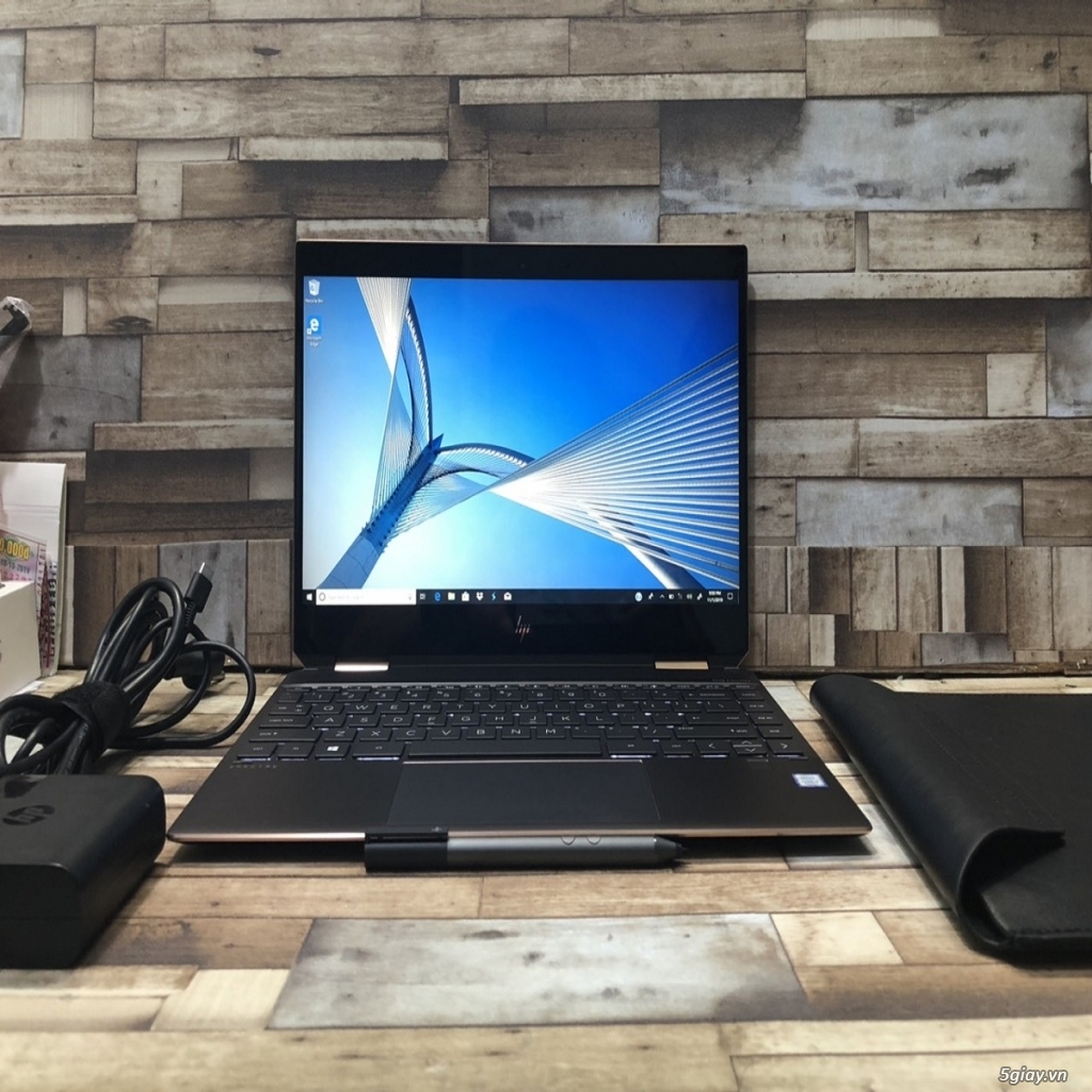 HP Spectre 13 2019 i7 8565U Gold, pen HP, 99,9%