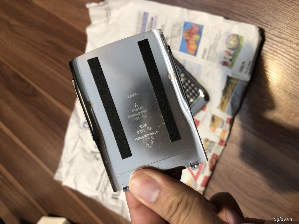 Nokia E71 Grey titan Hungary new cứng seal giá chát !