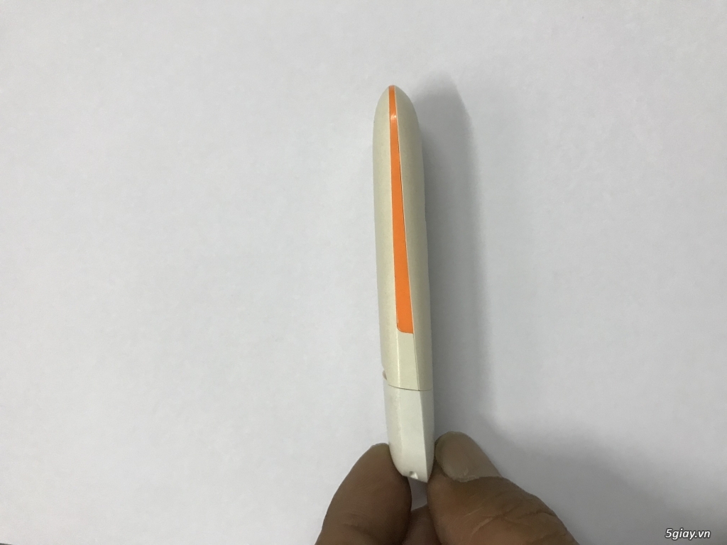 USB 3G kiêm phát wifi di động UFI trên xe hơi xe tải End: 23h00 ngày 29-02-2020 - 1