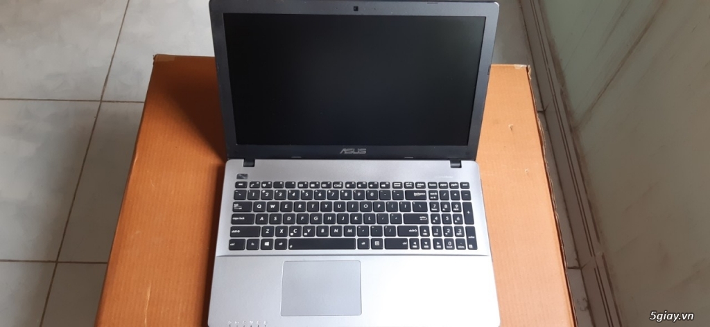 Cần bán: laptop Asus X550C và Lenovo Thinpad E330 giá rẻ bèo nhèo - 1