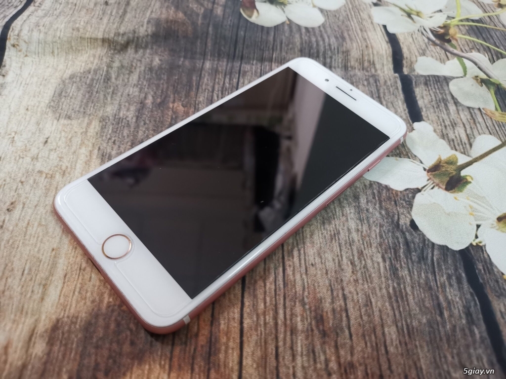 Iphone 7 plus Gold 32G like new!