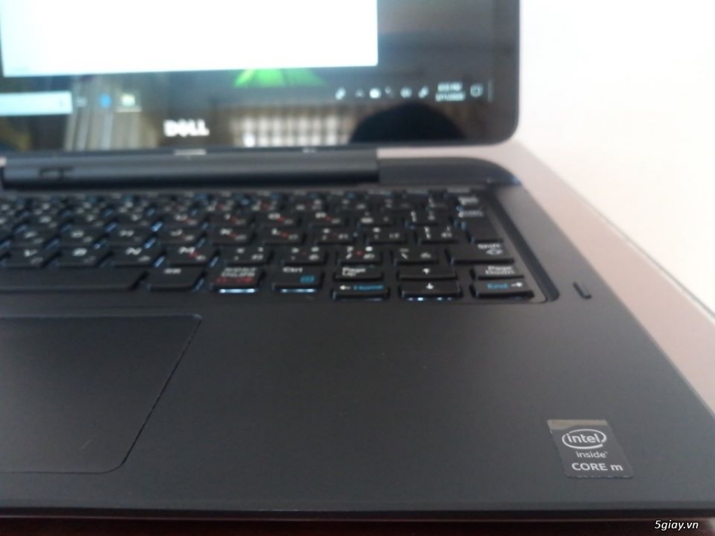 Máy tính xách tay Laptop Dell 7350 - 6