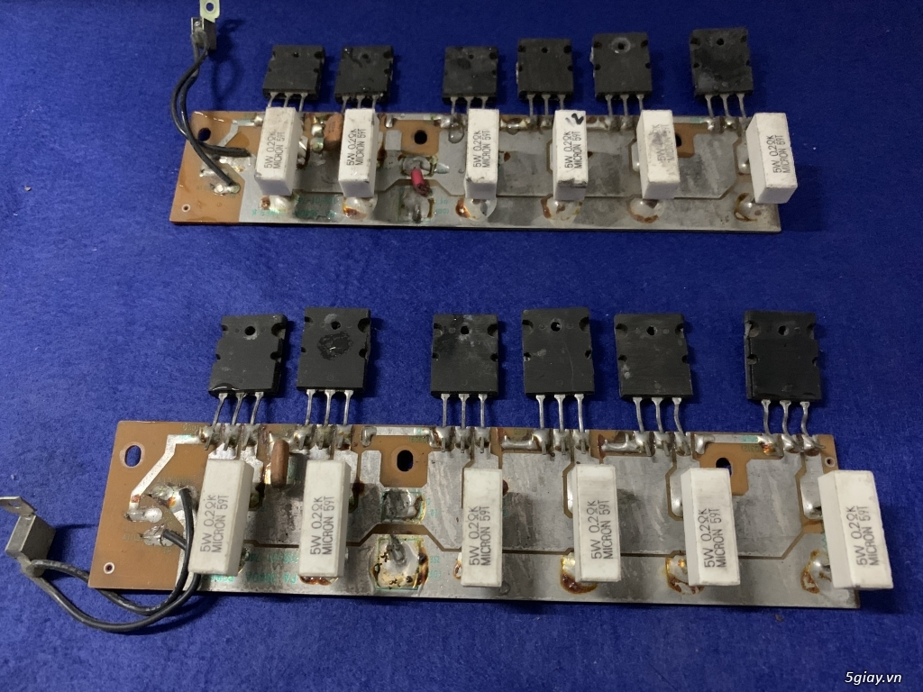 Bộ sò 12 con 2SC3281 tháo trong ampli truyền thanh Toa pa3640b. Ai cần