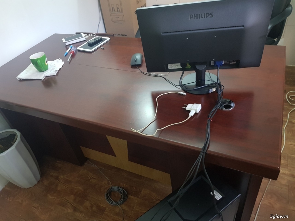 cần thanh lý máy tính và bàn làm việc giá cực rẻ - 6