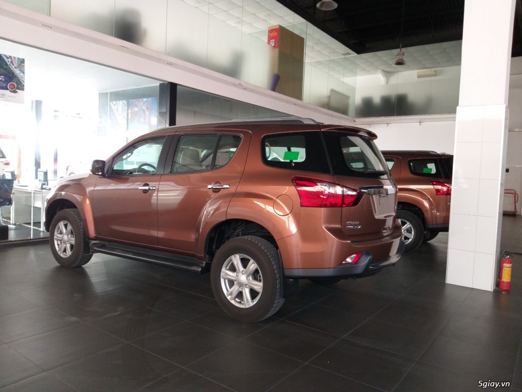Thanh lý xe Isuzu Mux 3.0AT - Đời 2017 - Giá thanh lý 750 triệu - 3