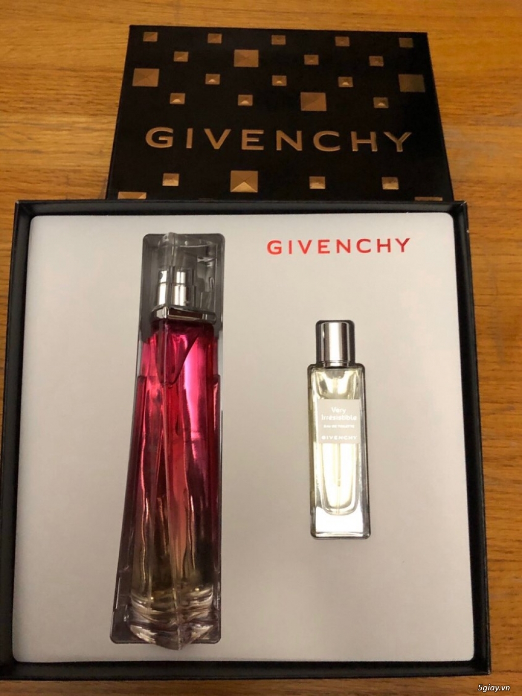 Set Givenchy nữ bộ 2 chai 75ml & 15ml. Hàng Mỹ