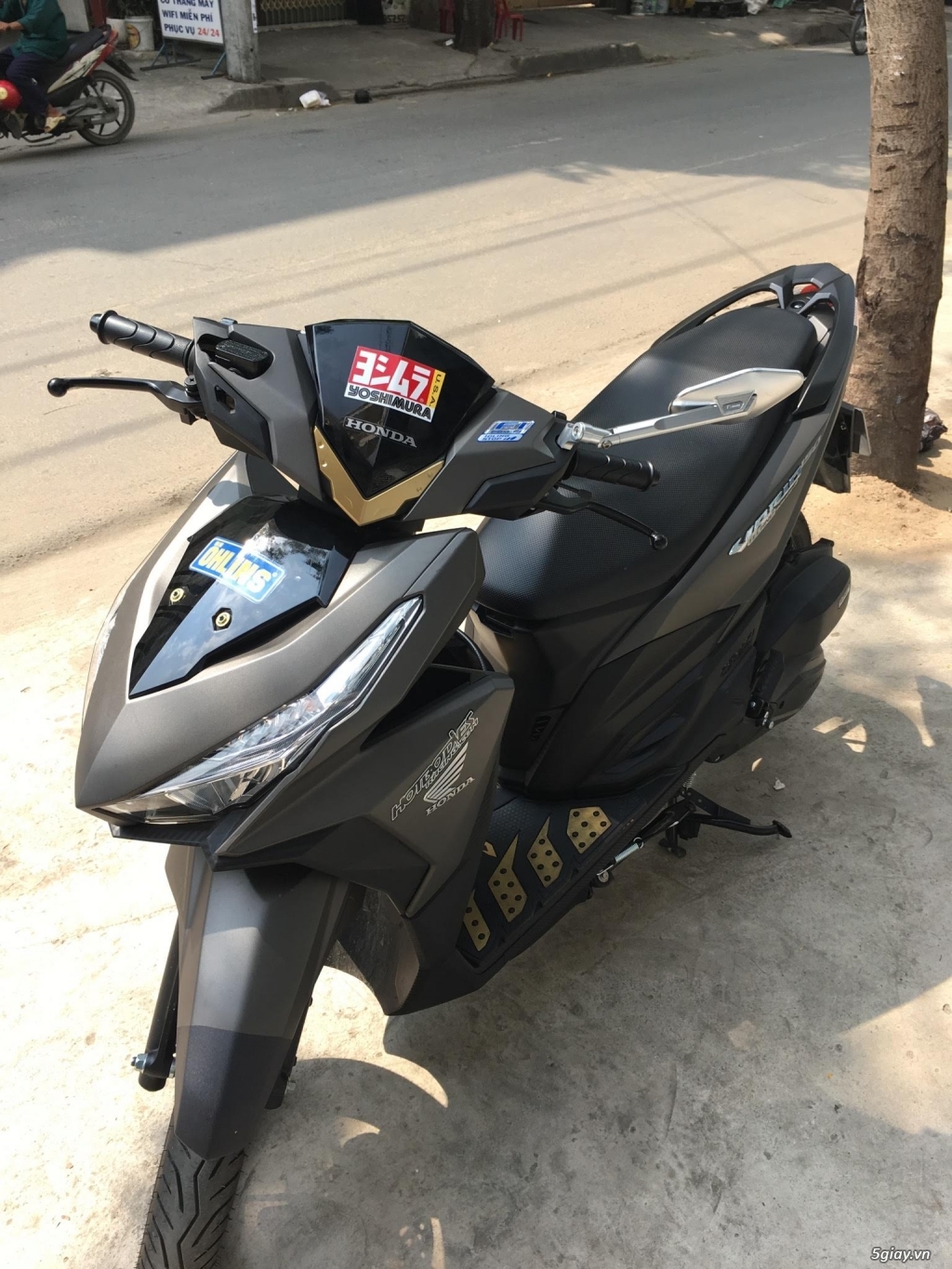 Cửa hàng phụ tùng xe máy Toàn Phát