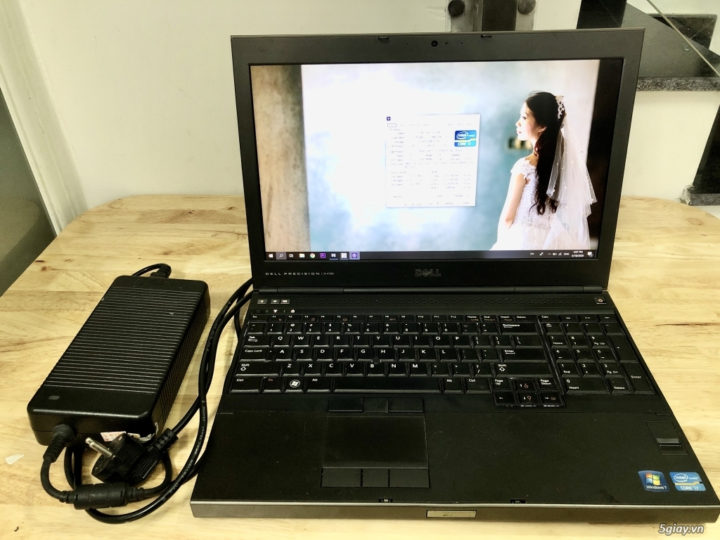 Máy trạm Dell M4700 I7 3520M 8GB Ram AMD M4000 SSD128gb - 3