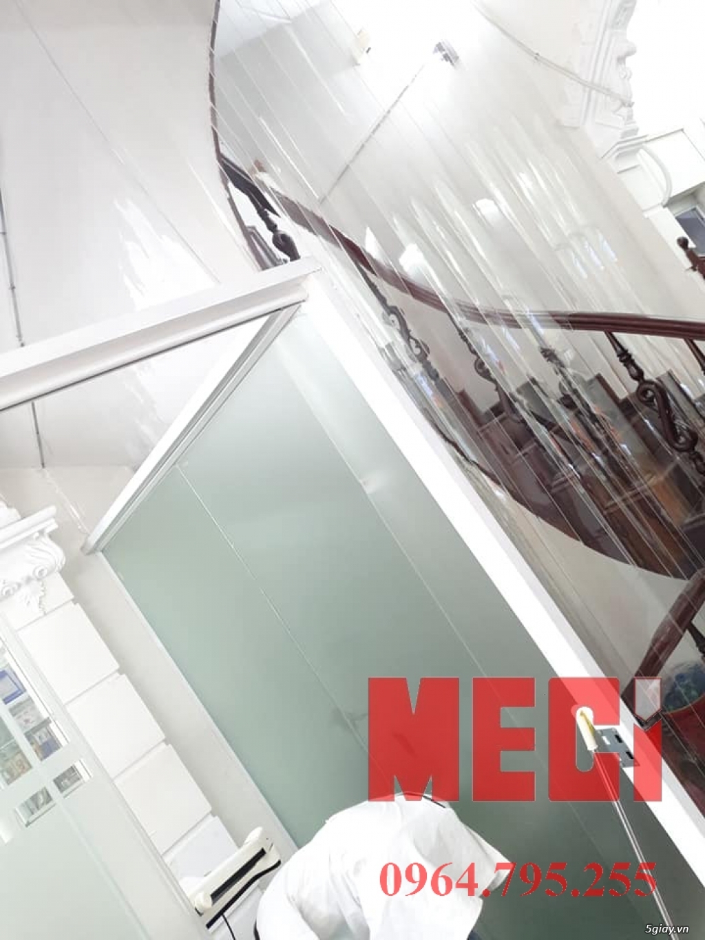 Rèm ngăn lạnh PVC khu vực cầu thang - 1