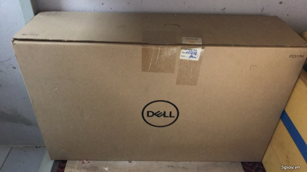 Màn Dell p2317
