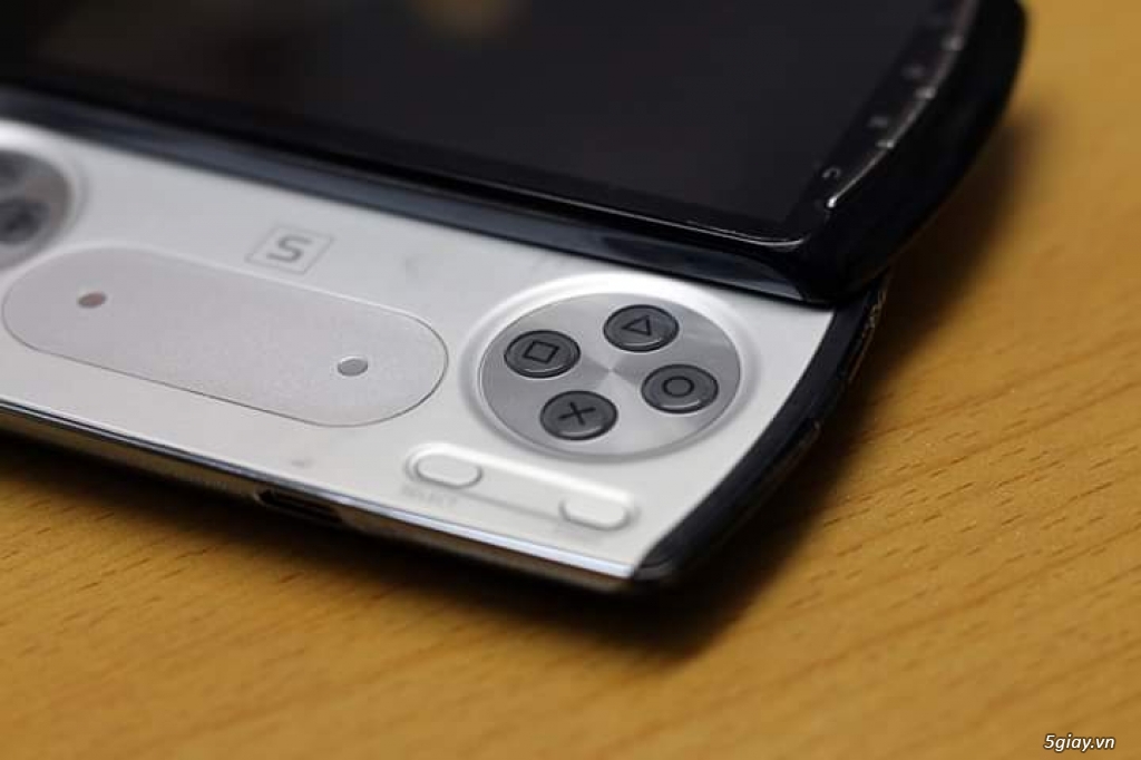 Sony Xperia Play nguyên zin cực hiếm - 1