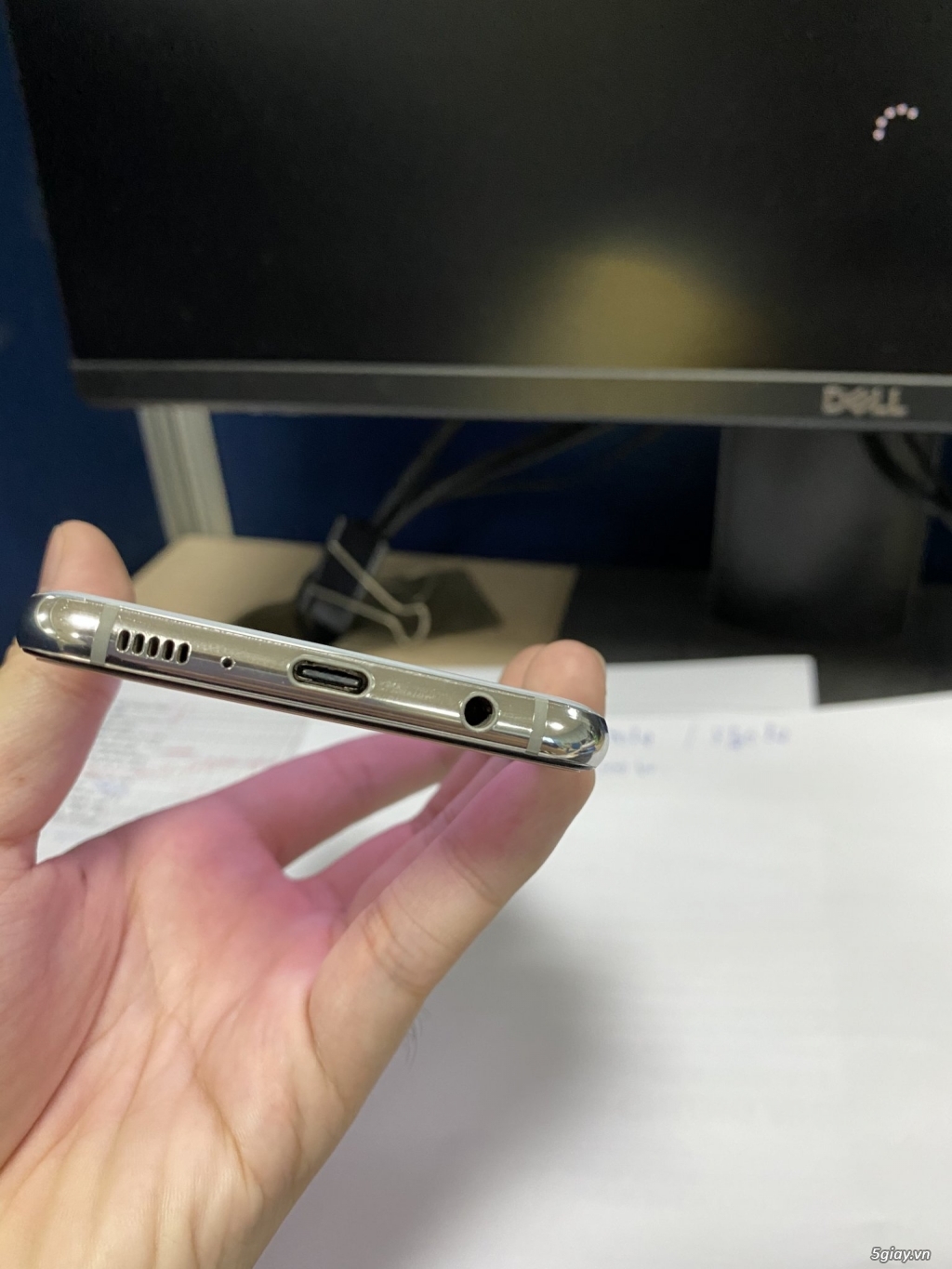 Cần bán samsung S10E quốc tế 2 sim - 2