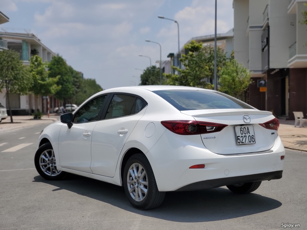 Mazda 3 Facelift 2018 Trắng Ngọc Trinh - 3