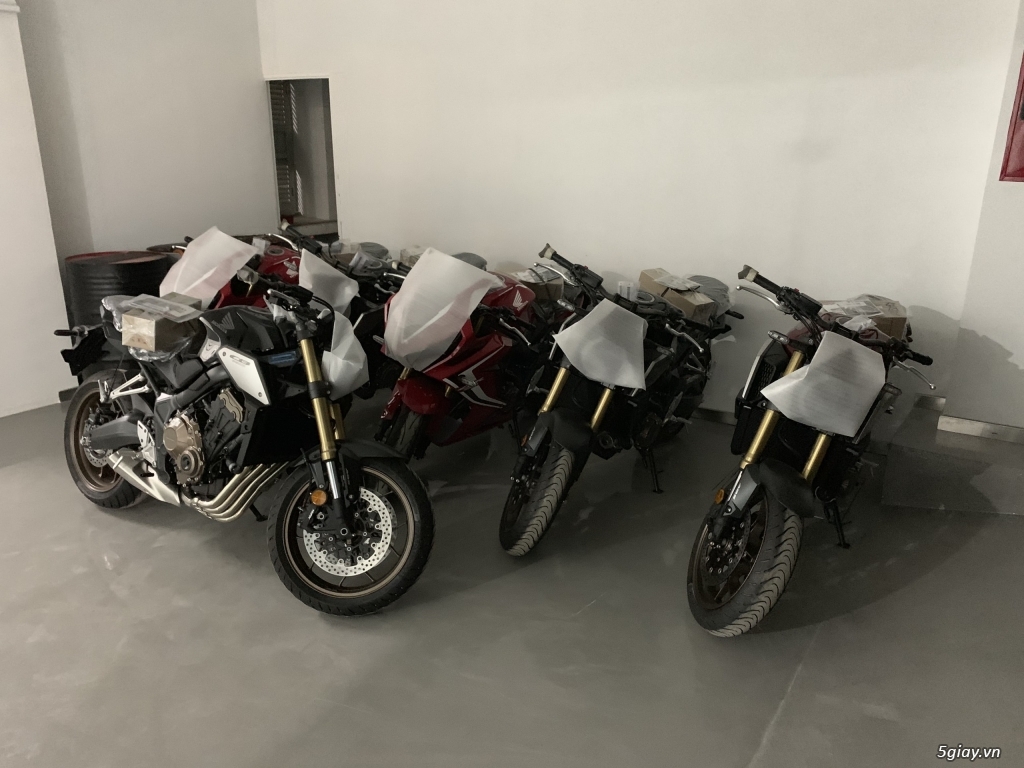Honda CB650r và Honda CBR650R 2020 - 4